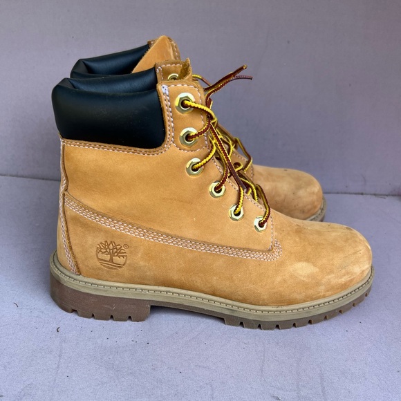 Timberland Other - Timbeland brown lace up boots